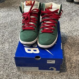 Nike SB Dunk High Pro SB Green with Red Accents